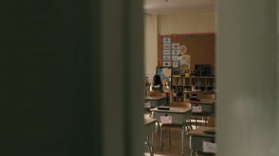 orphantrailer06.jpg