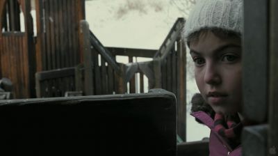 orphantrailer39.jpg