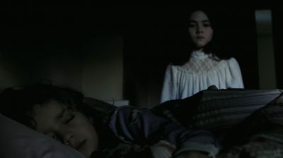 orphantrailer50.jpg