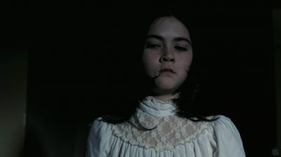orphantrailer51.jpg